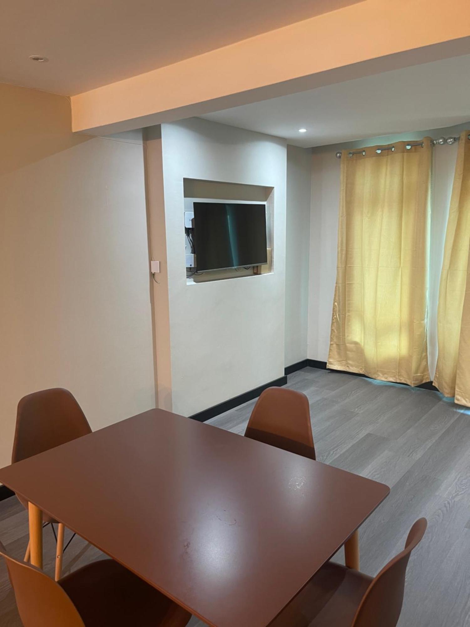 Phoenix Beach Apartments Sea View Flic en Flac Bagian luar foto